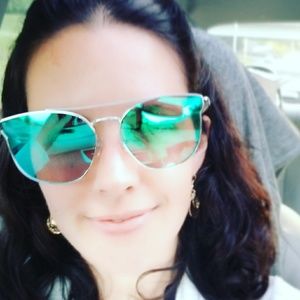 Meet your Posher, Jen